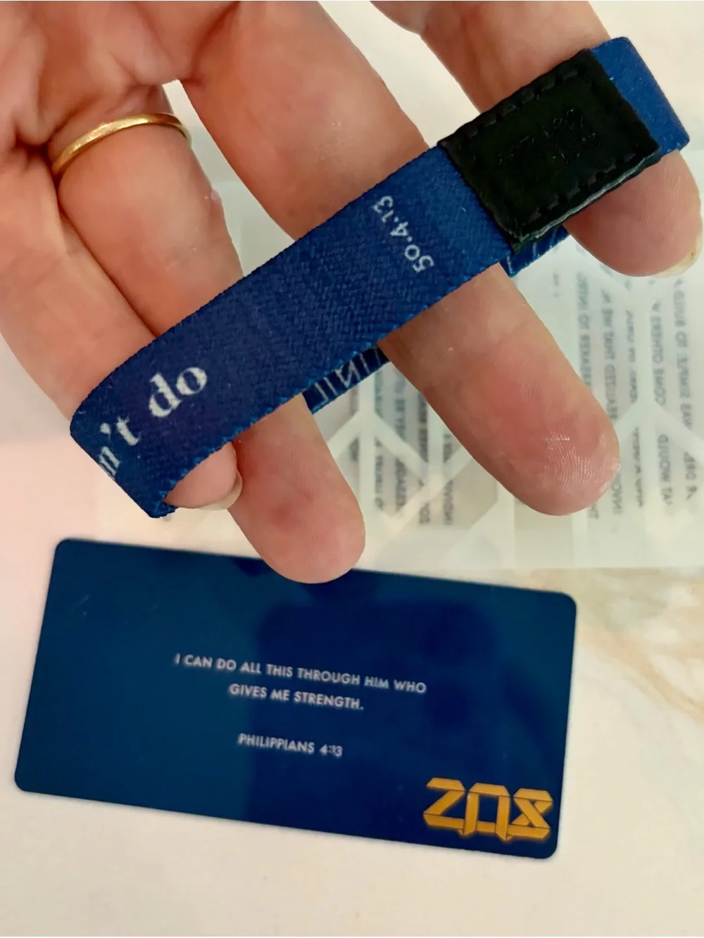 Blue Motivational Fabric Wristband with Positive Message - Unbranded
